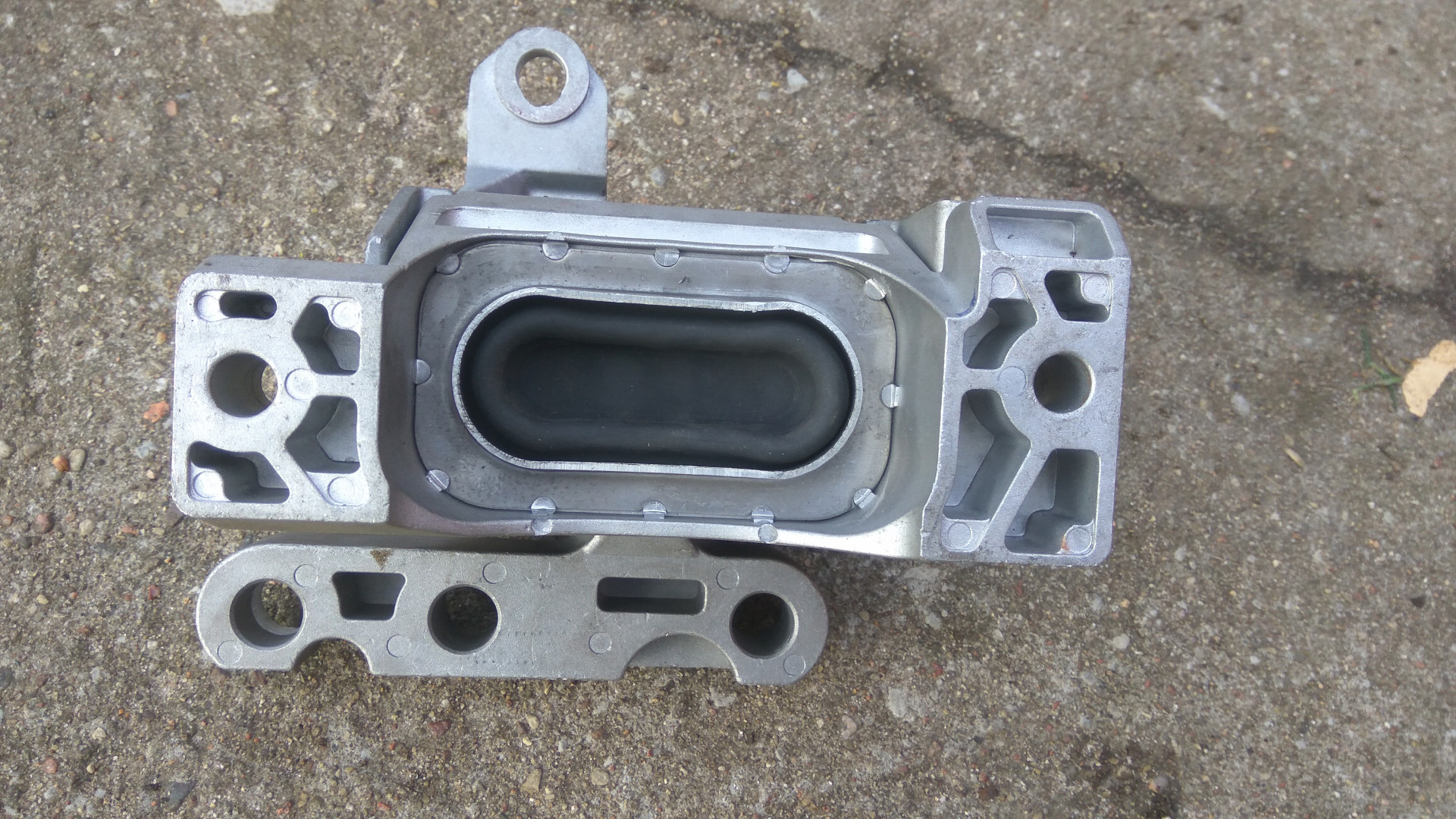 opel-y22dtr-variklio-pagalve-apacia