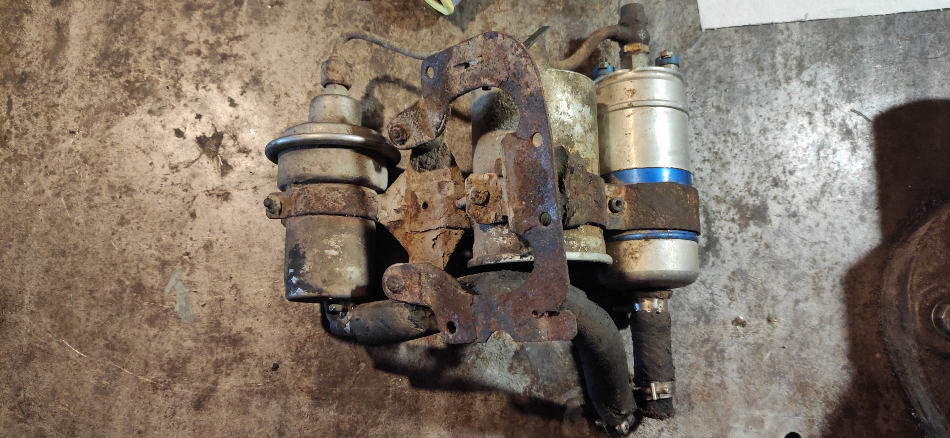W123 M102 k-jetronic siurblio komplektas