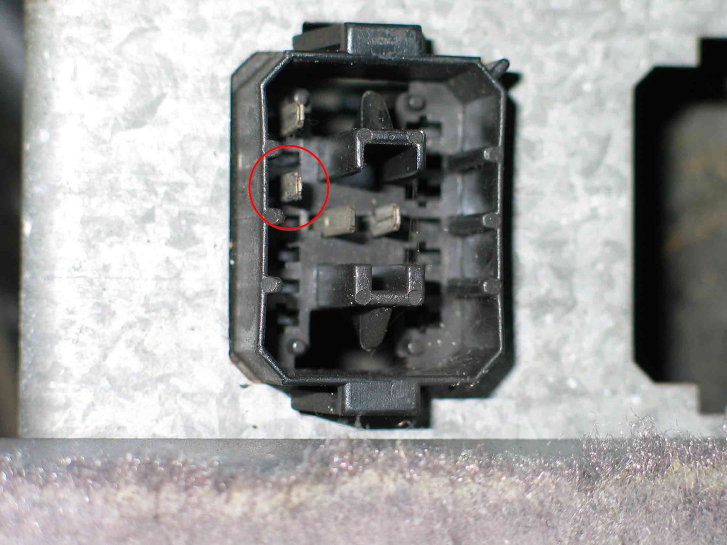 SAAB-900OG-diagnostikos-jungtis